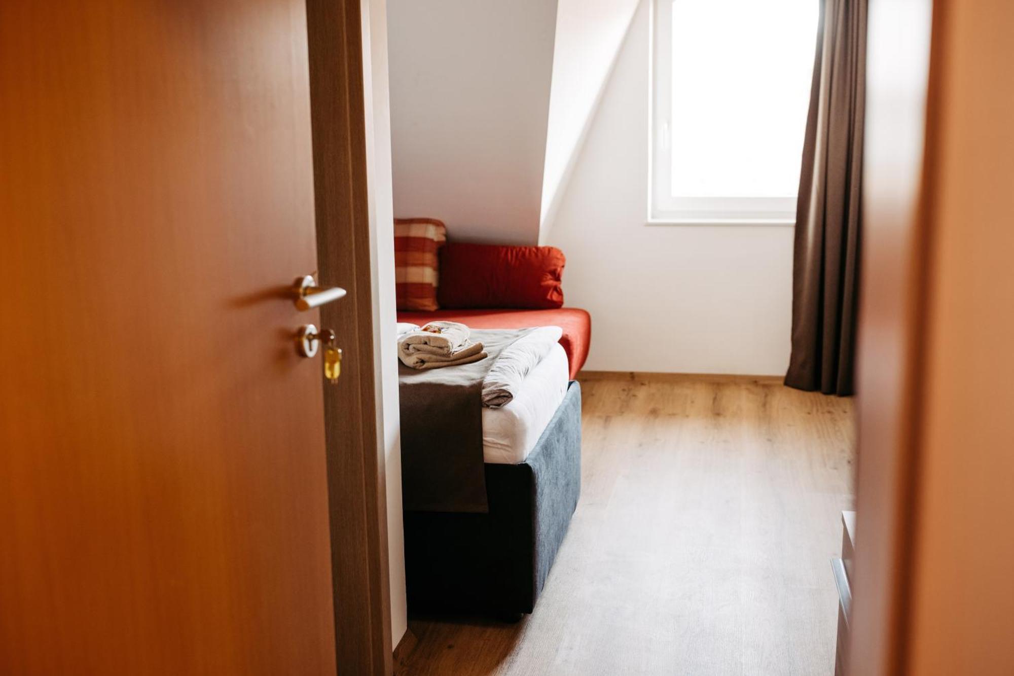 Hotel Murat Ptuj Bagian luar foto