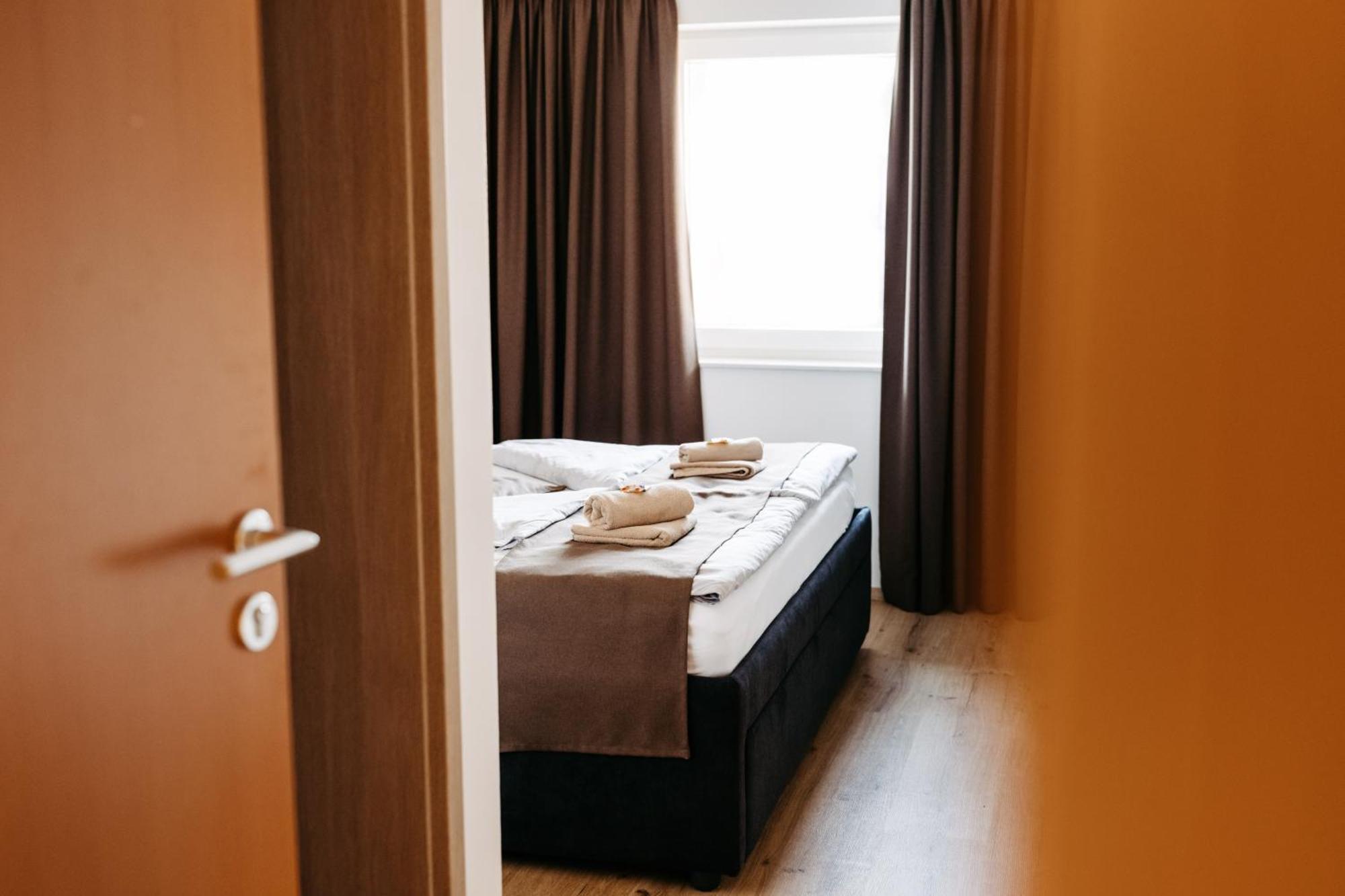 Hotel Murat Ptuj Bagian luar foto