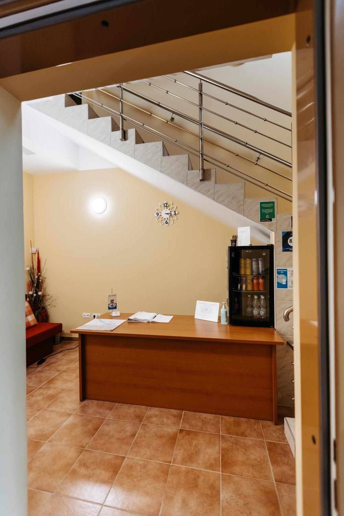 Hotel Murat Ptuj Bagian luar foto