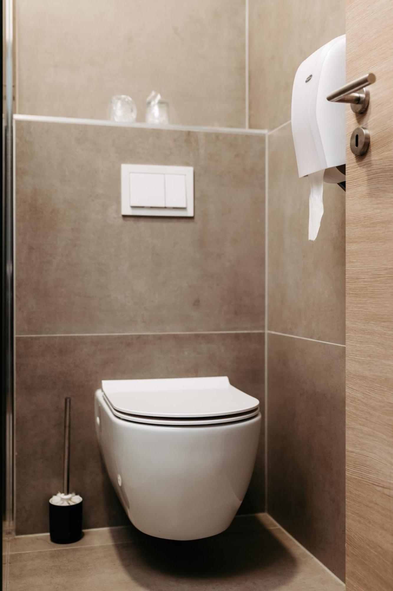 Hotel Murat Ptuj Bagian luar foto